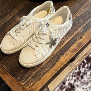 Vintage White and Silver Star Sneakers